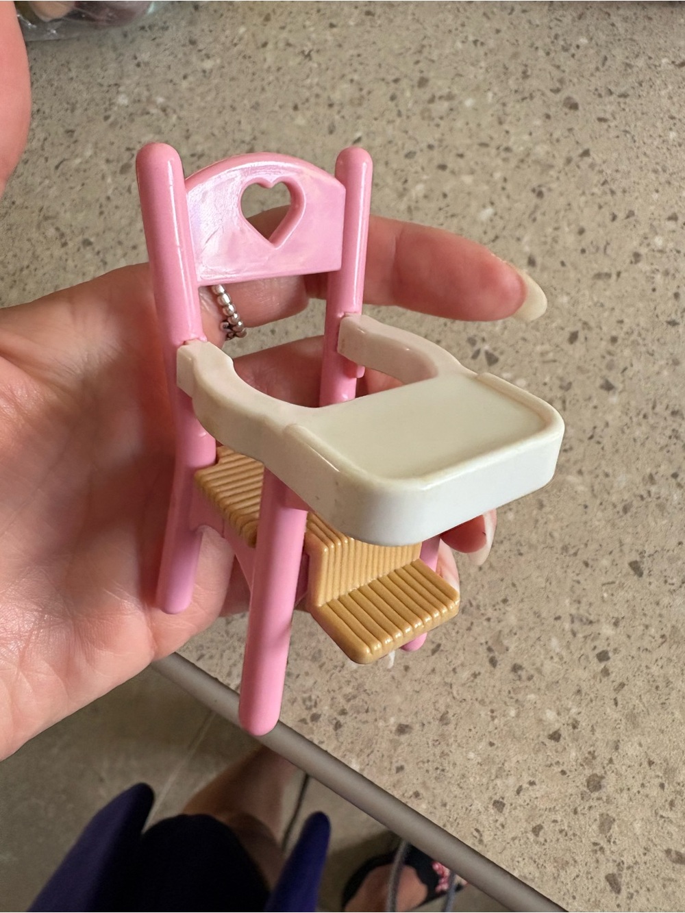 T31 Fisher Price Loving Family Dollhouse Pink/White Baby Girl High Chair Nursery
